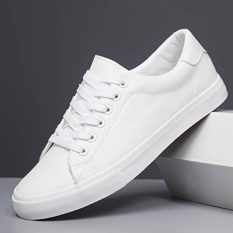 Białe niskie sneakersy ze skóry ekologicznej