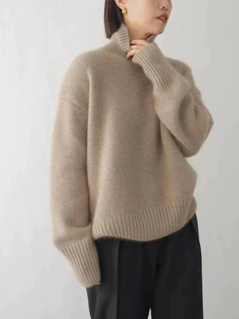 Damski sweter ze 100% wełny z klasycznym kołnierzem lub półgolfem - Khaki
