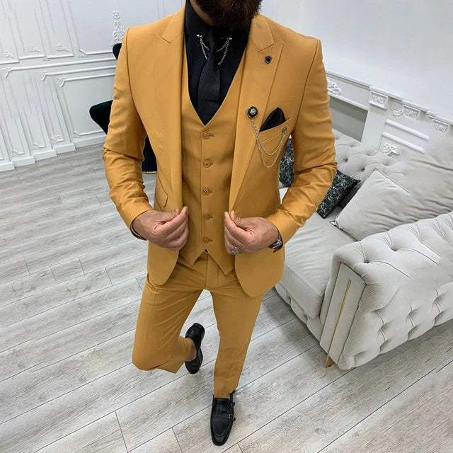 Klasyczny całoroczny garnitur męski o eleganckim kroju - Żółty