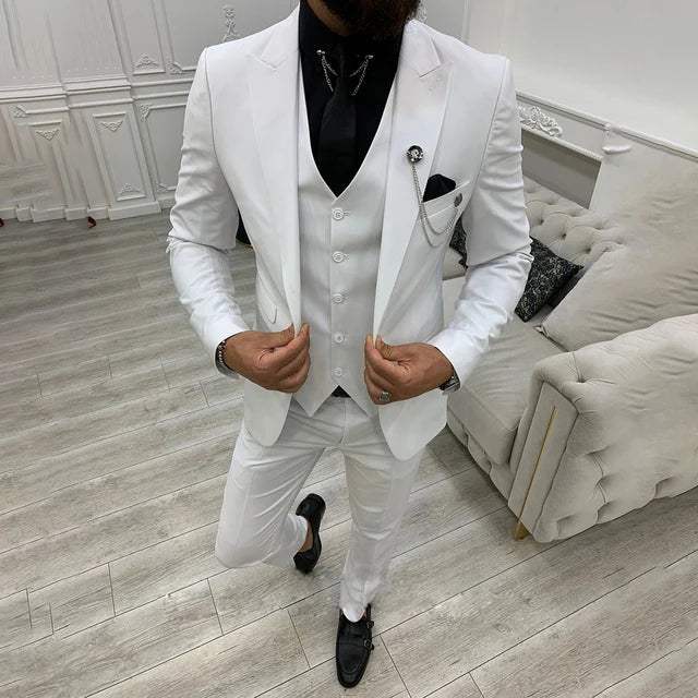 Klasyczny całoroczny garnitur męski o eleganckim kroju - Biały