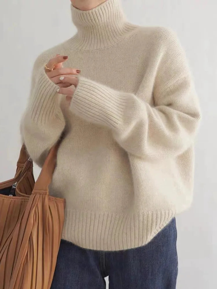 Damski sweter ze 100% wełny z klasycznym kołnierzem lub półgolfem