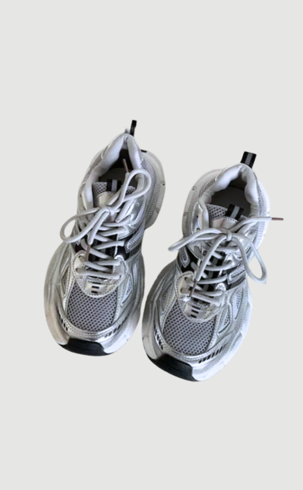Szare damskie sneakersy z siateczki na masywnej podeszwie - Srebrny