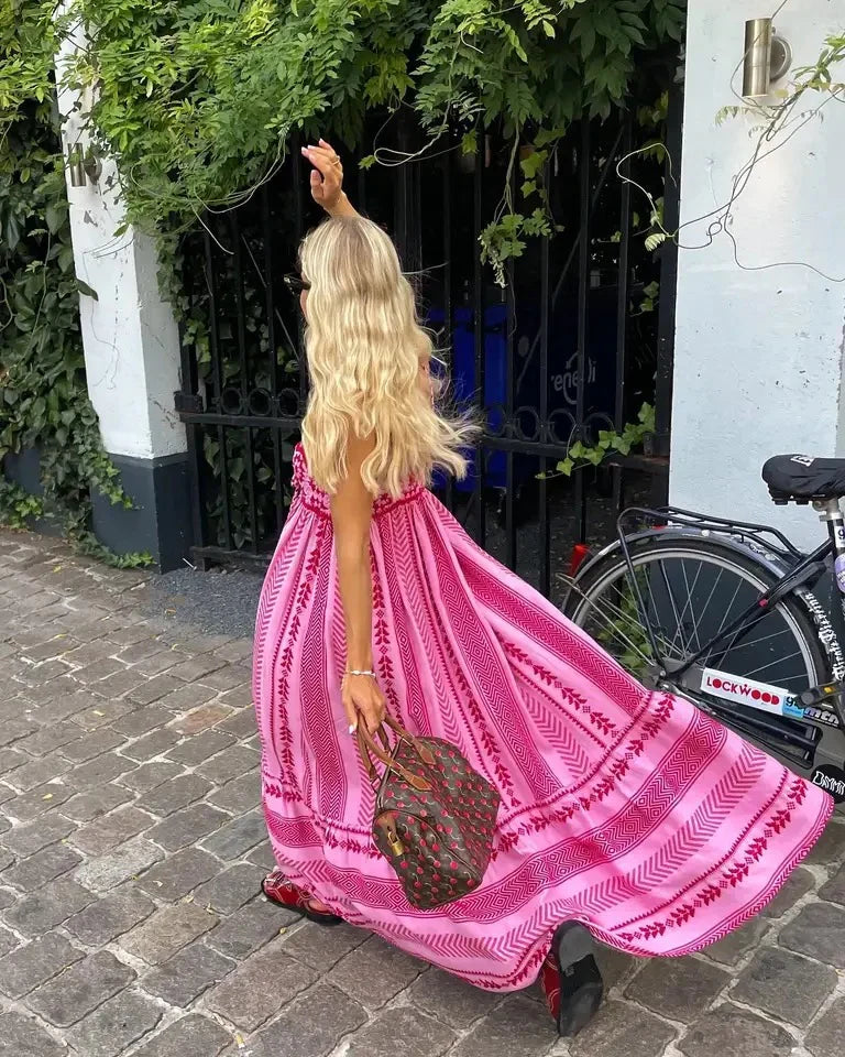 Zwiewna sukienka maxi o kobiecym kroju w kształcie litery A