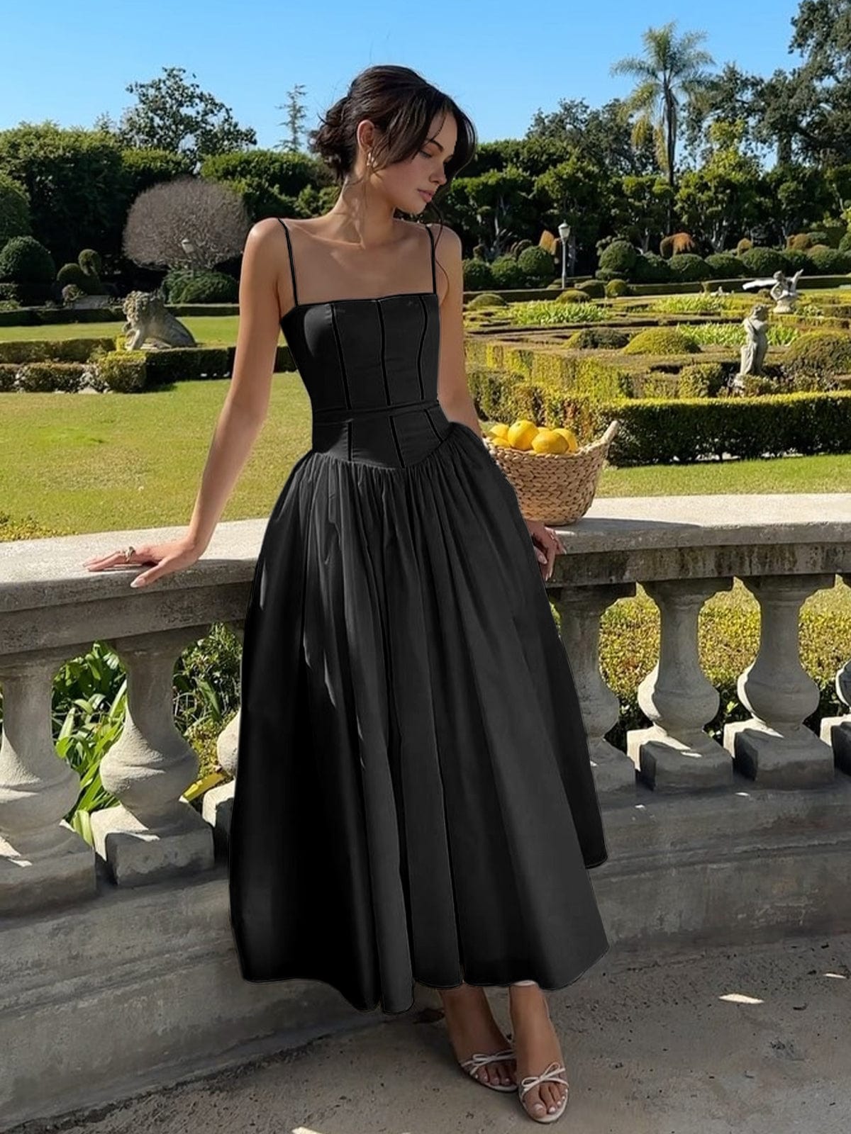 Lekka, elegancka sukienka midi na lato - Czarny