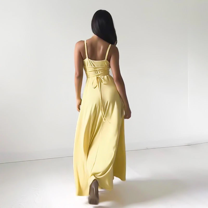 Elegancka romantyczna sukienka maxi z odkrytymi ramionami