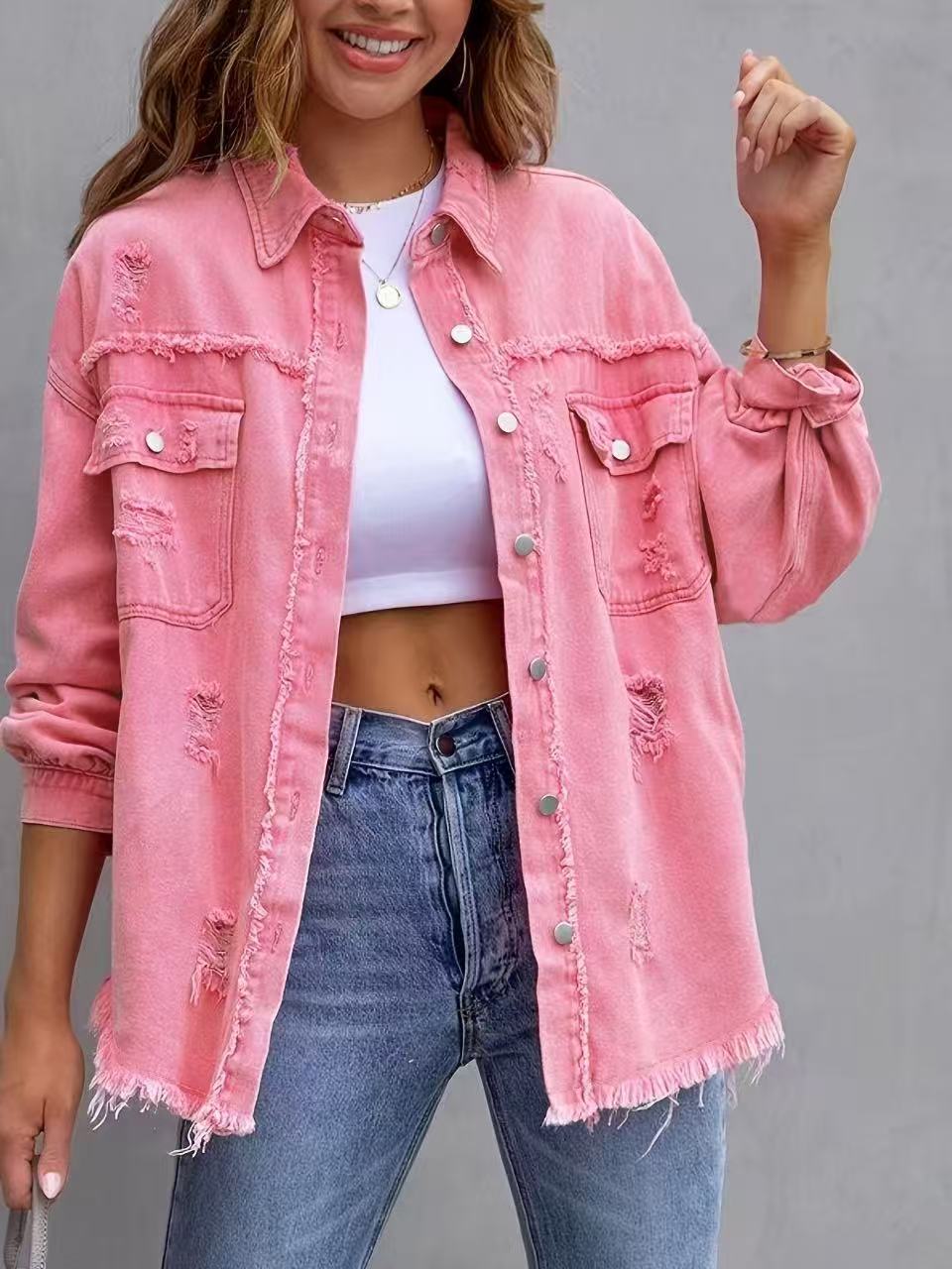 Damska kurtka jeansowa oversize z efektem vintage - Różowy