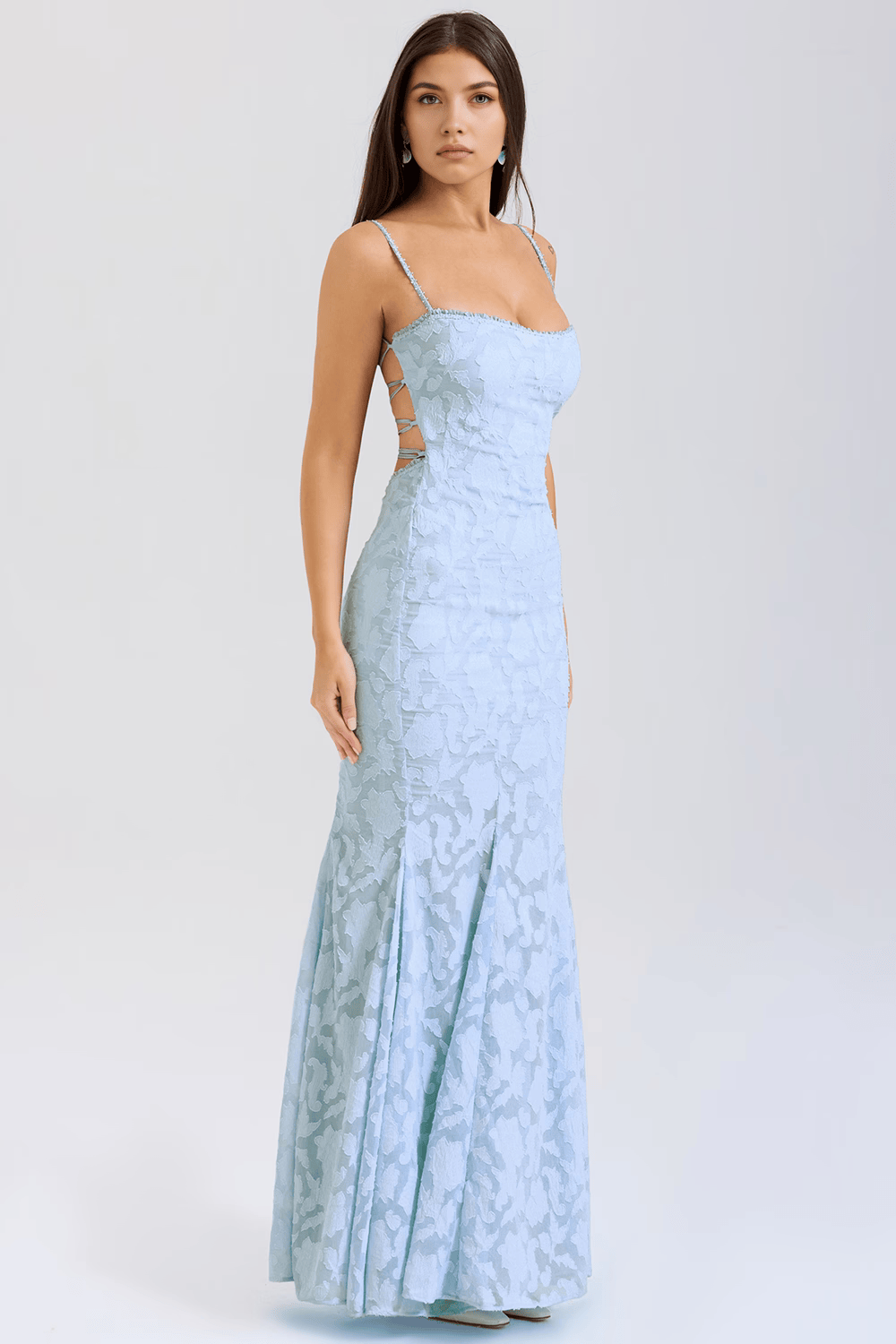 Przewiewna sukienka maxi o eleganckim kroju