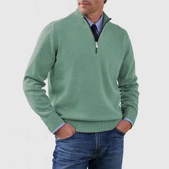 Męski dzianinowy sweter ze stójką i krótkim suwakiem - Zielony
