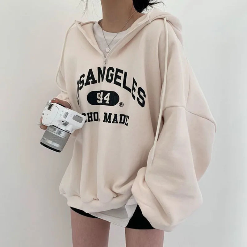 Bluza oversize z kapturem i nadrukiem college - Beżowy