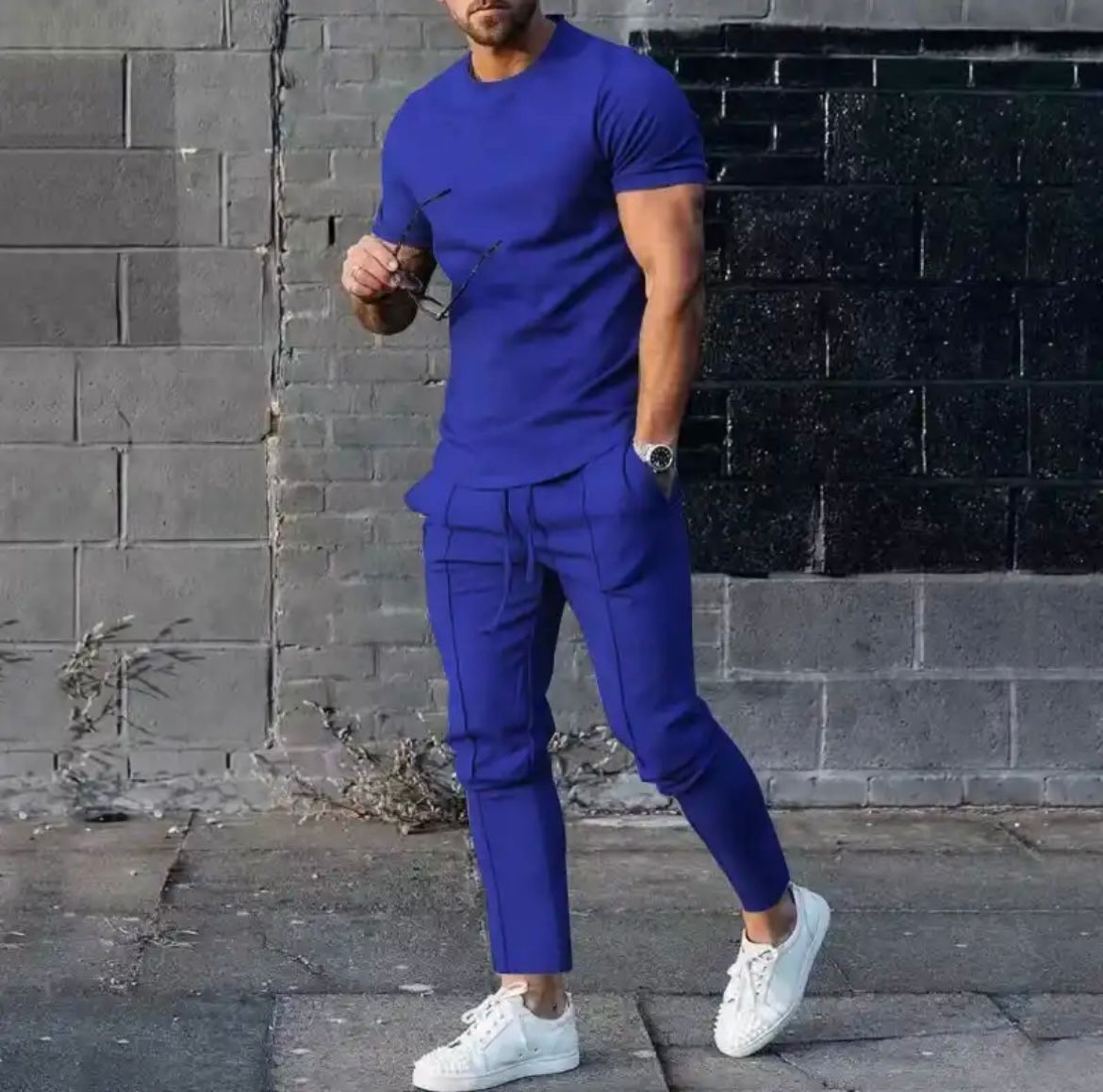 Męski dwuczęściowy komplet casualowy o kroju slim fit - Niebieski