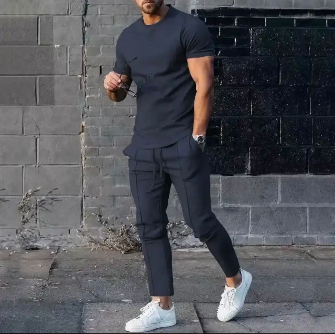 Męski dwuczęściowy komplet casualowy o kroju slim fit - Granatowy