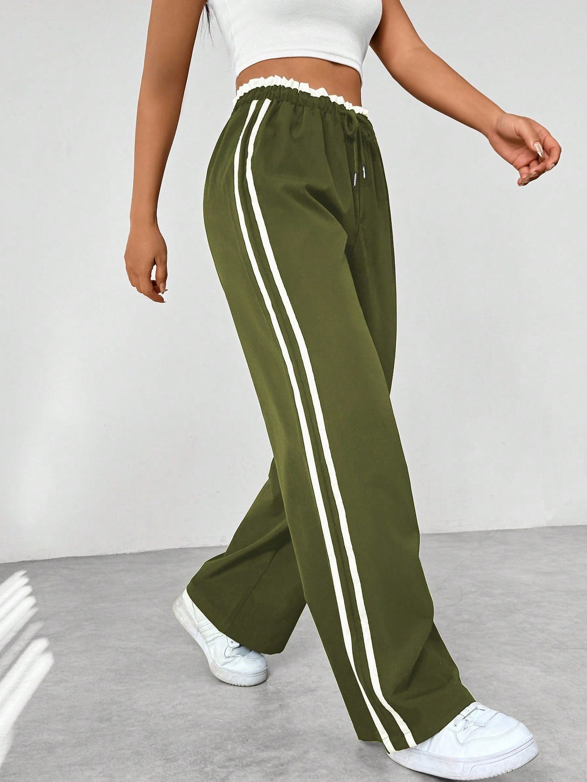 Spodnie wide-leg z paskami po bokach - Oliwkowy