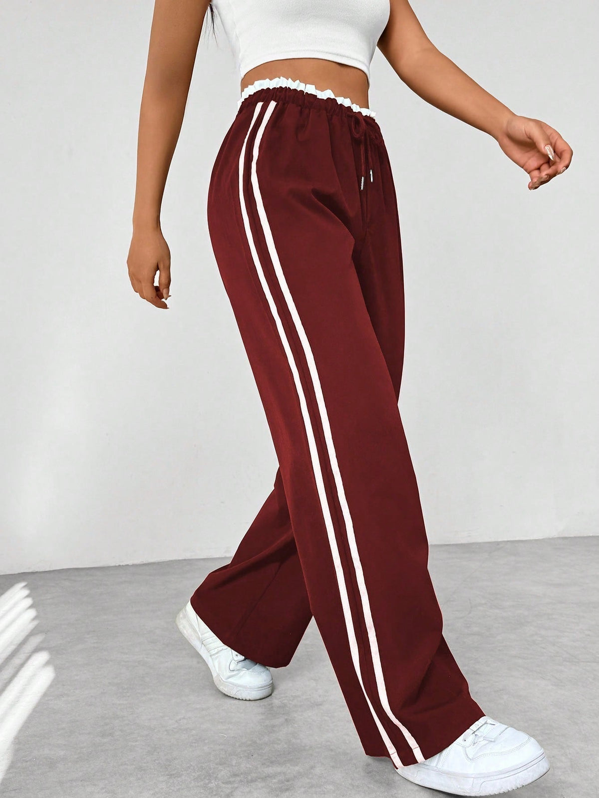 Spodnie wide-leg z paskami po bokach - Bordowy