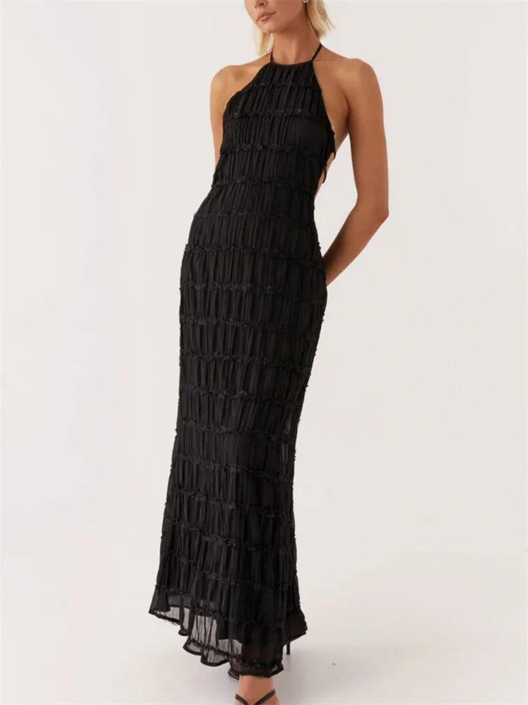Elegancka sukienka maxi halter z odkrytymi plecami - Czarny