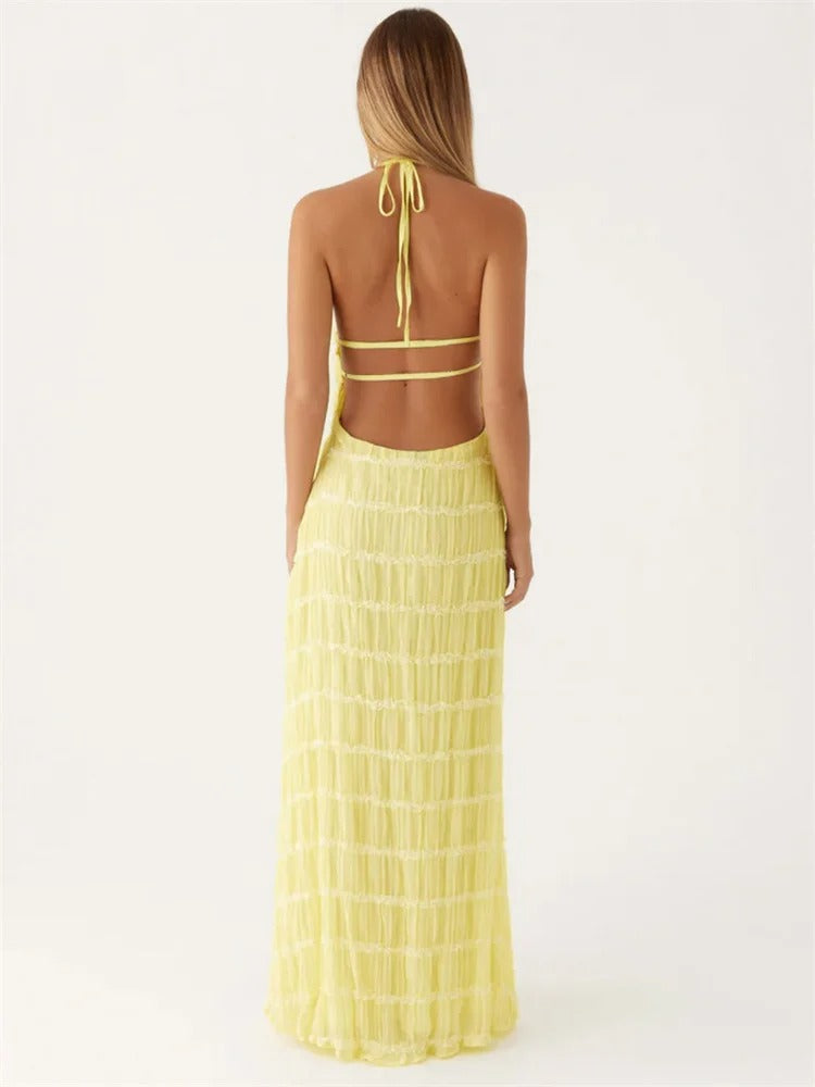 Elegancka sukienka maxi halter z odkrytymi plecami