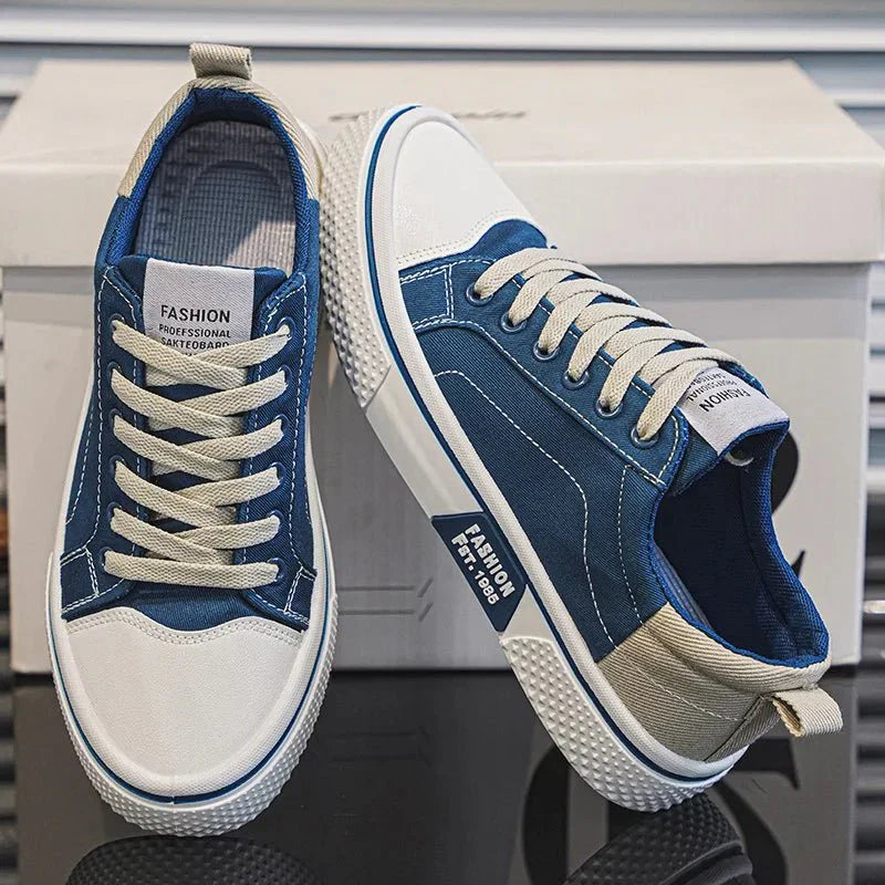 Męskie niskie sneakersy z klasycznym wiązaniem - Granatowy
