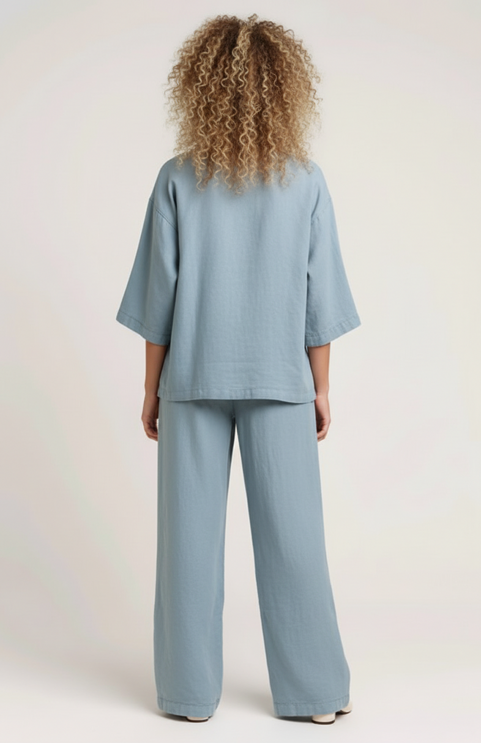 Dwuczęściowy zestaw loungewear o luźnym kroju